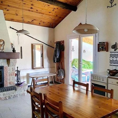 ヴォヴェール Chalet Typique Au Coeur De La Petite Camargueヴィラ エクステリア 写真