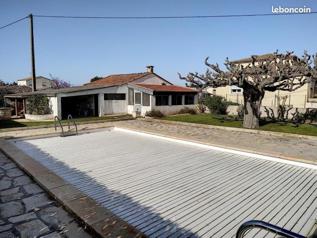 ヴォヴェール Chalet Typique Au Coeur De La Petite Camargueヴィラ エクステリア 写真